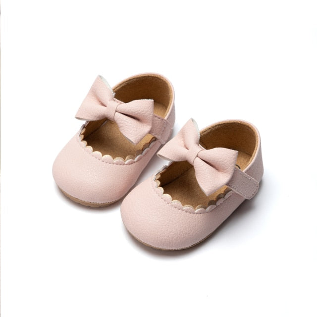 Gabrielle's First pair of Classic Pink Bowknot shoes - Gabriellesboutique